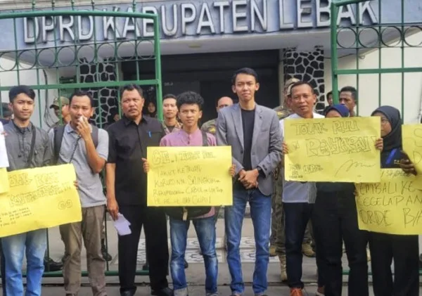 Jurnalis di Lebak Menolak RUU Penyiaran: Membela Kebebasan Pers dan Hak Publik atas Informasi