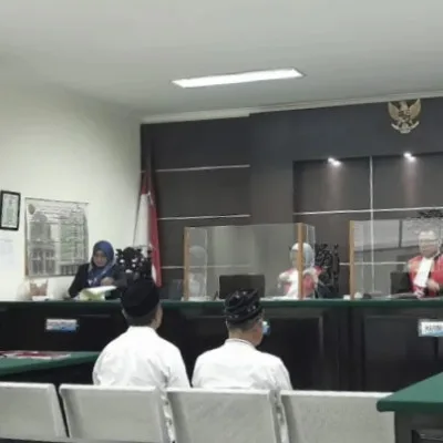 Dua Mantan Pejabat di Lebak Dituntut 1 Tahun Penjara Atas Kasus Korupsi Dana Retribusi TPI