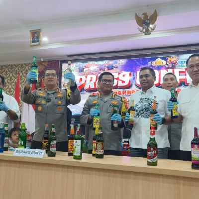 Operasi Pekat 2024: Polda Banten dan Polres Jajaran Ungkap Peredaran Minuman Keras, Sita 75.279 Botol