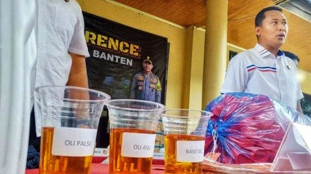 Kejahatan Industri: Pabrik Oli Palsu di Tangerang Terbongkar, Omzet Mencapai Rp 5,2 Miliar dalam Waktu Tiga Bulan