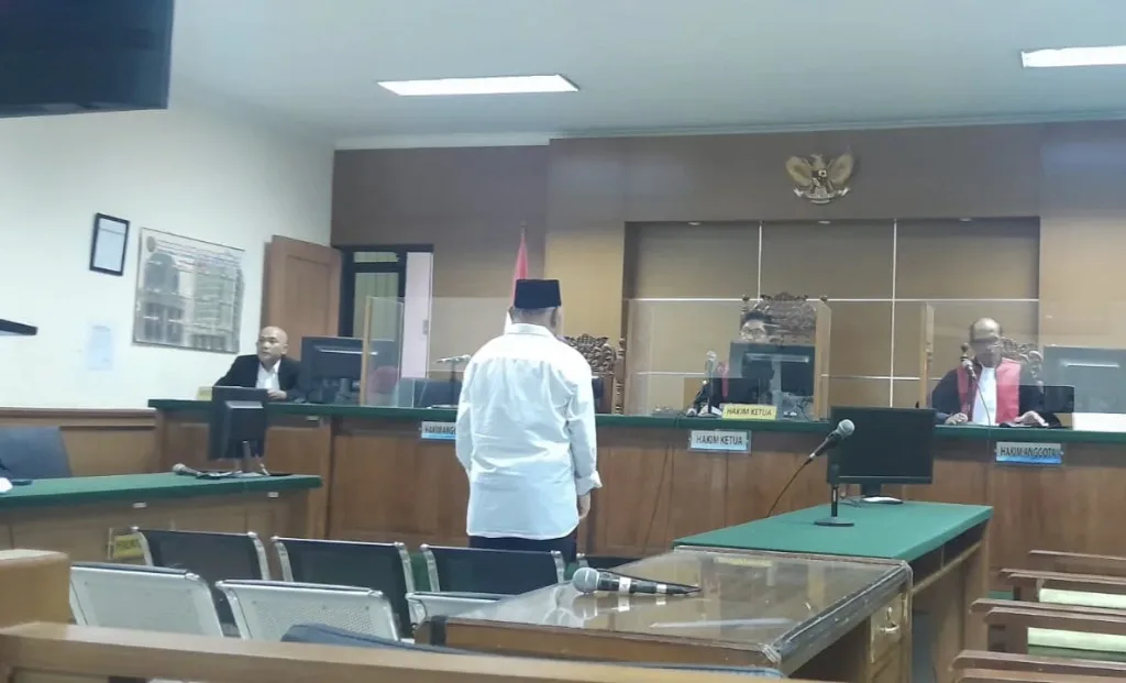 Kerugian Negara Rp8,1 Miliar, Eks Kepala Bank bjb Ciledug dan Pengusaha Divonis Penjara