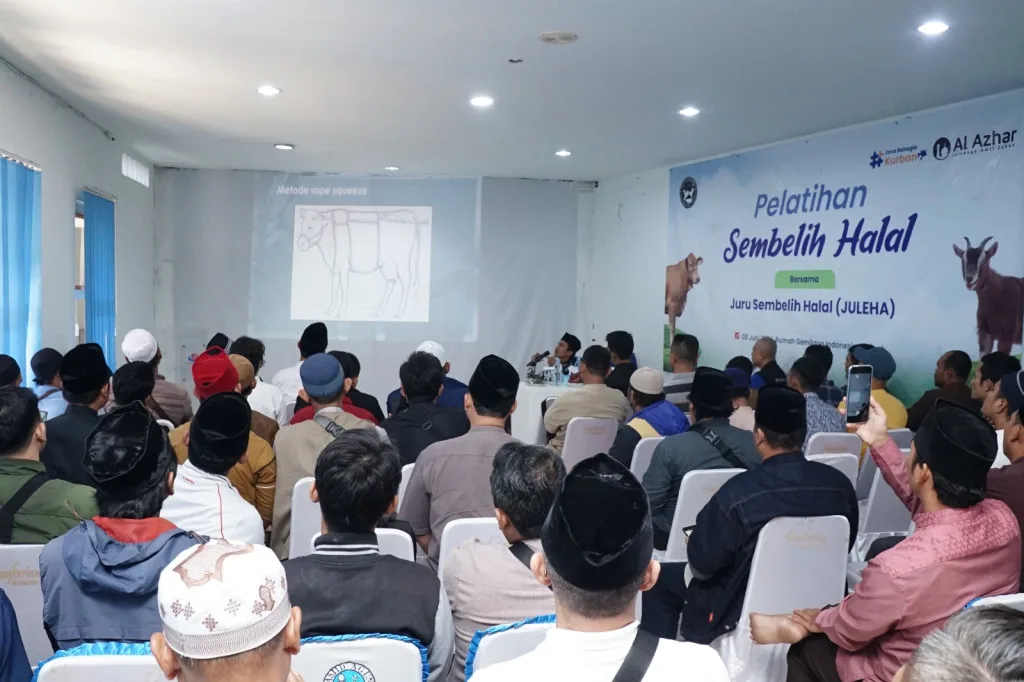 LAZ Al Azhar Gelar Pelatihan Sembelih Halal Menyambut Hari Raya Iduladha 1445 Hijriyah