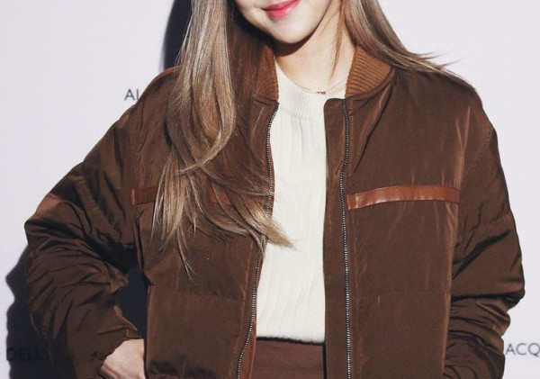 Rose BLACKPINK Resmi Bergabung dengan THE BLACK LABEL: Siap Merilis Album Baru dan Ekspansi Musik Global