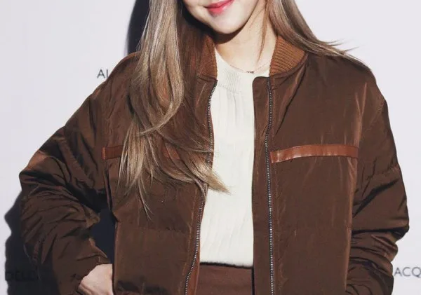 Rose BLACKPINK Resmi Bergabung dengan THE BLACK LABEL: Siap Merilis Album Baru dan Ekspansi Musik Global