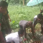 Babinsa Koramil Ciomas Bantu Pemakaman Bocah 3 Tahun yang Diduga Dibunuh Ayah Kandung