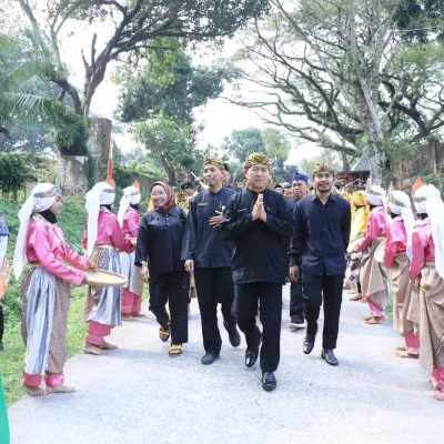 Gebyar Pesta Rakyat Ngaruwat Bumi Dibuka: Dorong Pariwisata Budaya di Kabupaten Serang