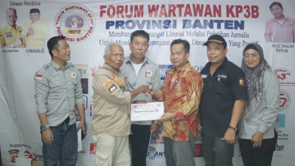 Forum Wartawan KP3B Menggelar Acara Penyerahan Sertifikat Keanggotaan