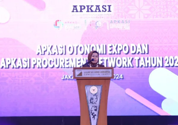 Bupati Serang Ratu Tatu Chasanah Resmi Menutup Apkasi Otonomi Expo dan Apkasi Procurement Network 2024