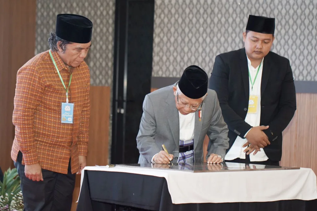Gebyar Muharam di Kampung Kresek: Al Muktabar dan Wapres KH Ma'ruf Amin Soroti Peran Santri dan Pondok Pesantren