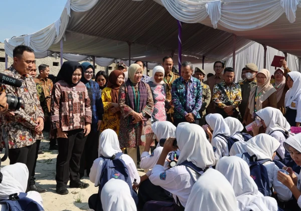 Al Muktabar dan Tri Tito Karnavian Hadiri Peluncuran Pilot Project Posyandu 6 SPM di Kabupaten Lebak