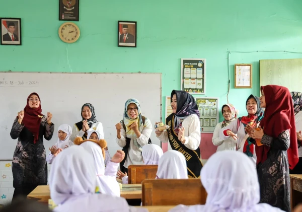 Rancang Pembelajaran Menyenangkan: Tine Al Muktabar Tekankan Pentingnya Transisi Lancar dari PAUD ke SD/MI