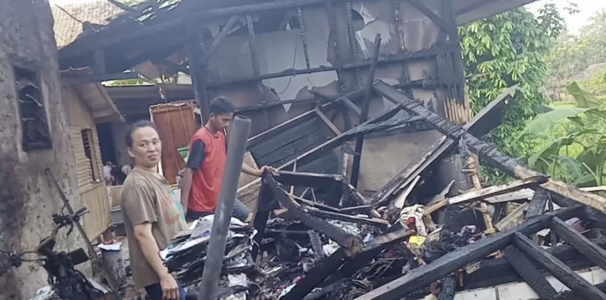 Rumah di Pandeglang Ludes Terbakar, Diduga Akibat Tungku Kayu yang Ditinggal Menyala