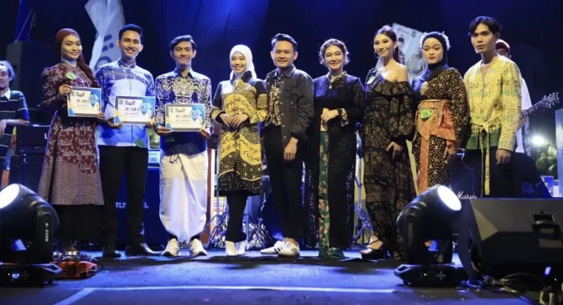 Tangerang Fashion Week Warnai Festival Cisadane dengan Batik Khas Kota
