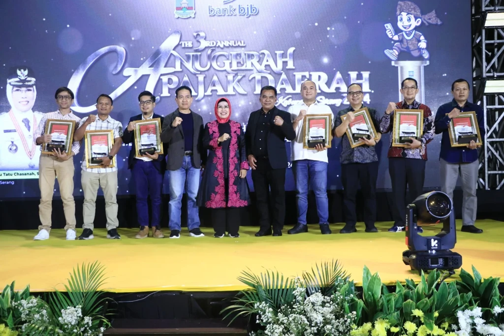 Penghargaan Wajib Pajak: Bupati Serang Dorong Peningkatan PAD dan Motivasi Pembayaran Pajak