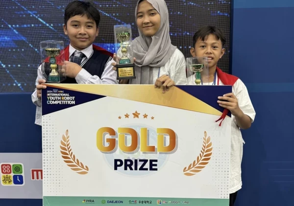 Tiga Tim Robotik Auladi Islami Raih Medali Emas dan Penghargaan Excellent di IYRC 2024