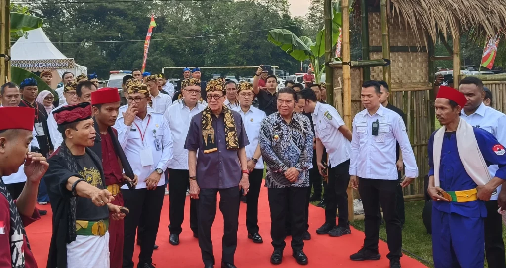 Menkumham Luncurkan 51 Desa Sadar Hukum dan Tekankan Pentingnya Hak Kekayaan Intelektual di Festival Layanan Hukum dan HAM