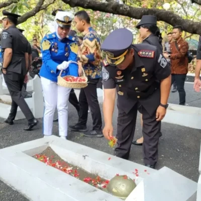 Perayaan Hari Pengayoman ke-79: Kepala Lapas Kelas IIA Serang Ikut Upacara Tabur Bunga di TMP Taruna, Tangerang