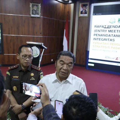 Rapat Pendahuluan dan Penandatanganan Pakta Integritas Pengamanan Pembangunan Strategis Tahun 2024 Digelar di Kejaksaan Tinggi Banten