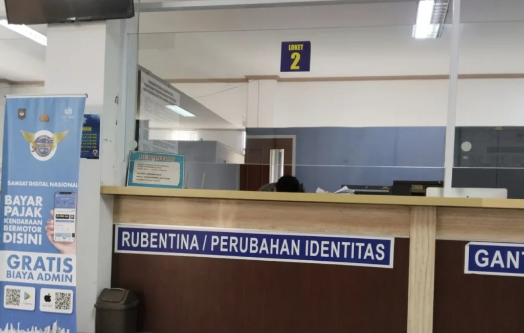 Aplikasi Samsat Error, Warga Kota Serang Kecewa Saat Bayar Pajak