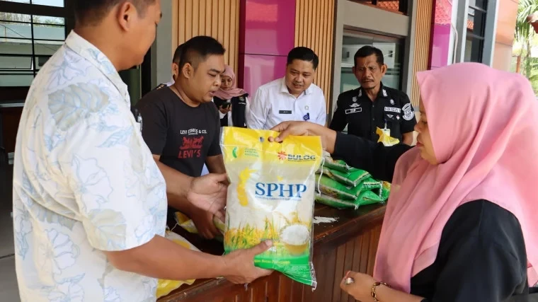 Pemkab Tangerang Gelar Operasi Pasar Gerakan Pangan Murah di Kecamatan Kresek