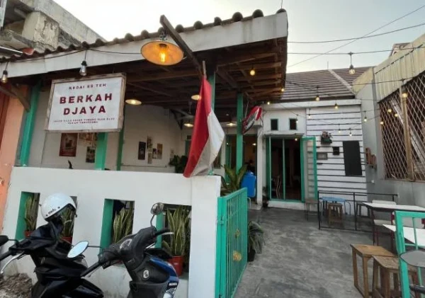 Kedai Berkah Djaya: Tempat Nongkrong Vintage dengan Ragam Minuman Teh di Kota Tangerang