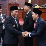 Al Muktabar Hadiri Pengukuhan Pimpinan DPRD Kota Serang, Tekankan Peningkatan Kesejahteraan Rakyat