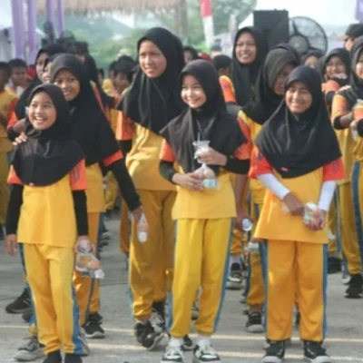 500 Siswa SD Meriahkan Hari Jadi Kabupaten Tangerang ke-392 dengan Senam dan Konsumsi Telur-Susu Bersama