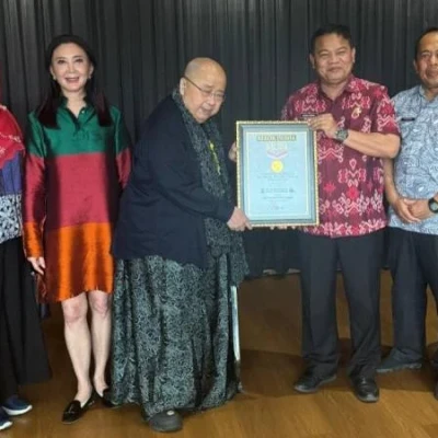 Pemkot Tangerang Cetak Rekor MURI di Wisuda Perdana Program Pelajar Tangerang Mengaji