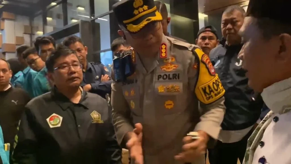 Sempat Memanas, Debat Terbuka Paslon Wali Kota Serang Berhasil Dikendalikan Aparat