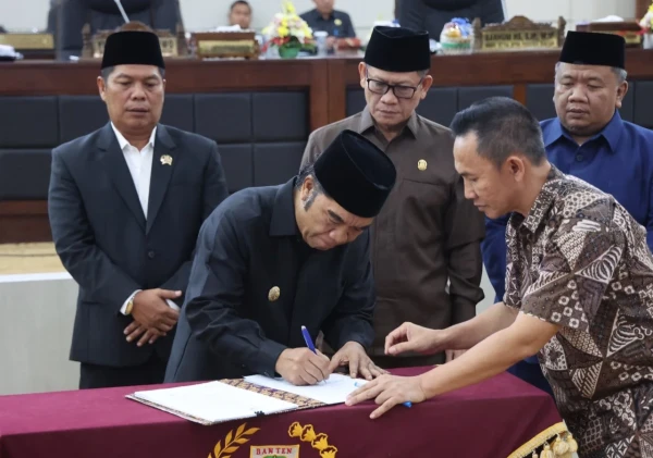 APBD Provinsi Banten 2025 Disetujui dengan Fokus pada Pelayanan Masyarakat dan Peningkatan Kesejahteraan