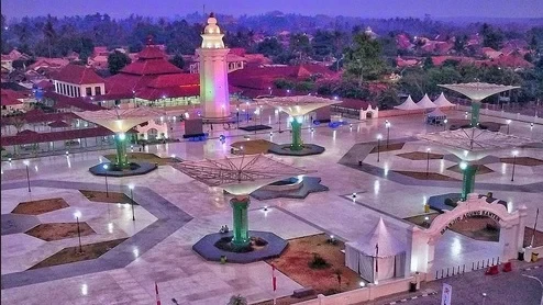 Masjid Agung Banten: Jejak Kejayaan Islam dan Magnet Spiritual
