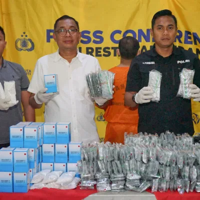 Satresnarkoba Tangerang Gerebek Gudang Obat Tramadol & Hexymer Siap Edar!
