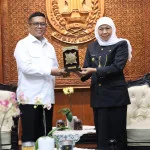 Andra Soni Temui Khofifah Bahasa Pembangunan Daerah dan Kerjasama Perbankan