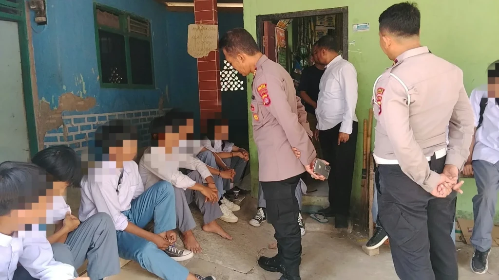 Tak Ingin Tawuran Terjadi, Kapolsek Kragilan Sambangi Pelajar di Tempat Nongkrong