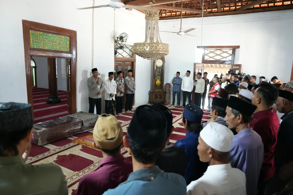 Setelah Ditemukan di Bengkulu, Jenazah Surakman Akhirnya Dimakamkan di Carita