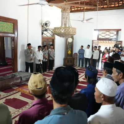 Setelah Ditemukan di Bengkulu, Jenazah Surakman Akhirnya Dimakamkan di Carita