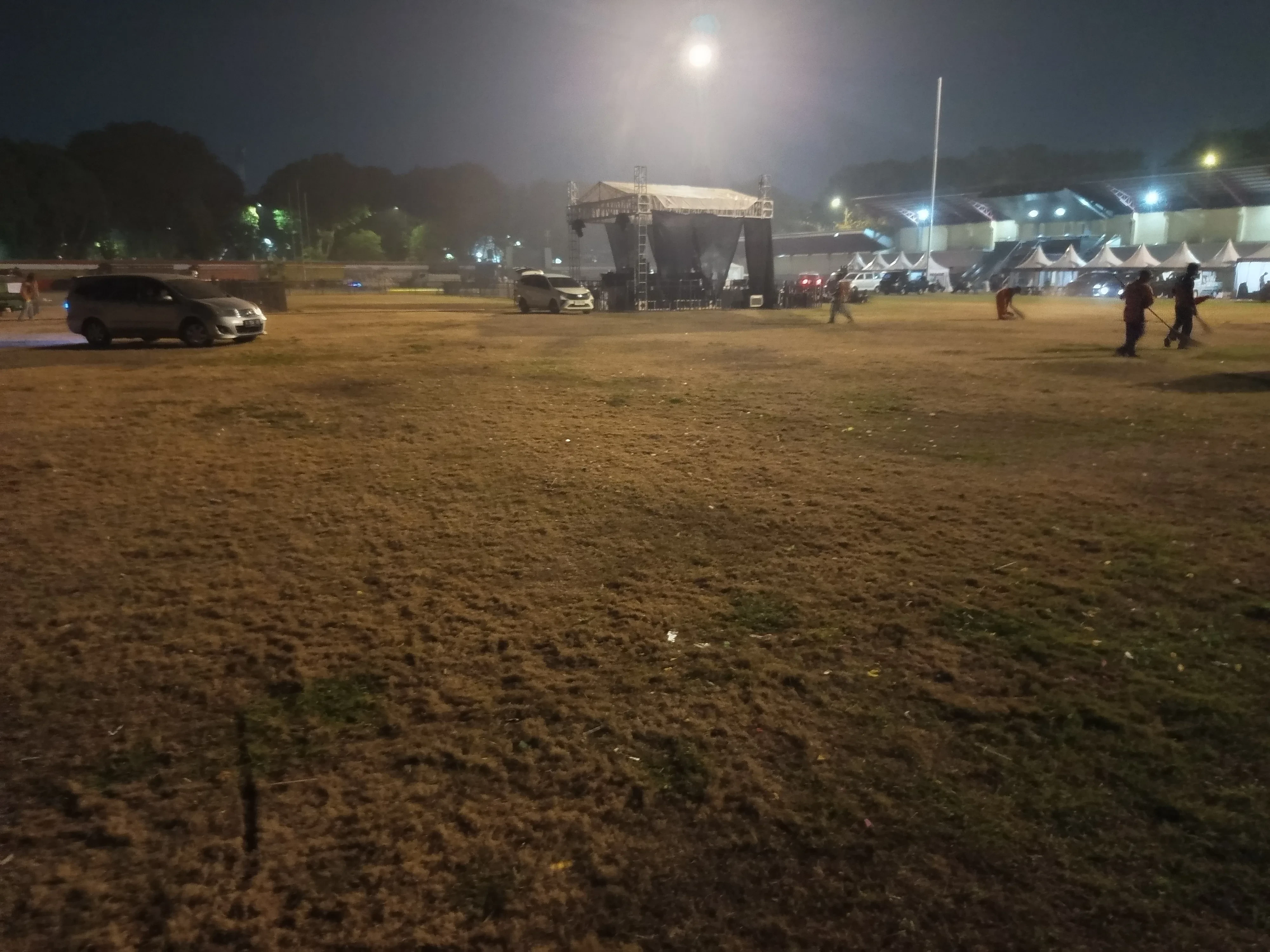 BOOMFEST 2026 Berlalu, Rumput Stadion Maulana Yusuf Menguning, Iphay: Jangan Tinggalkan Kerusakan