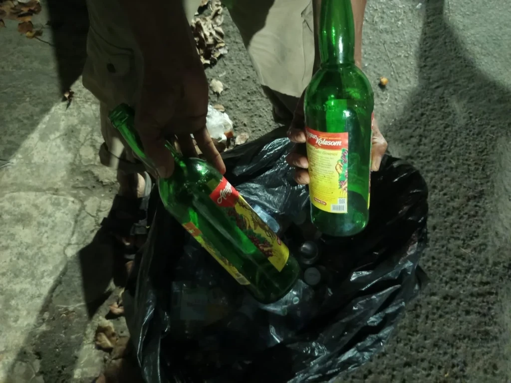 BOOMFEST 2026 Usai, Botol Miras Berserakan di Stadion Maulana Yusuf Serang