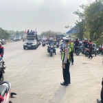 Kapolsek Cikande Pimpin Langsung Pengamanan Ratusan Buruh Menuju KP3B