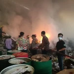 Gudang PT WPLI Terbakar, PECAK Polres Serang Gerak Cepat ke Lokasi