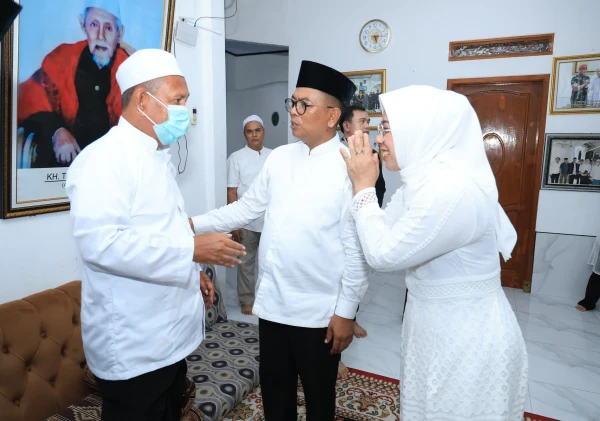 Jelang HUT ke-26 Banten, Andra Soni Silaturahmi dan Minta Doa Ulama