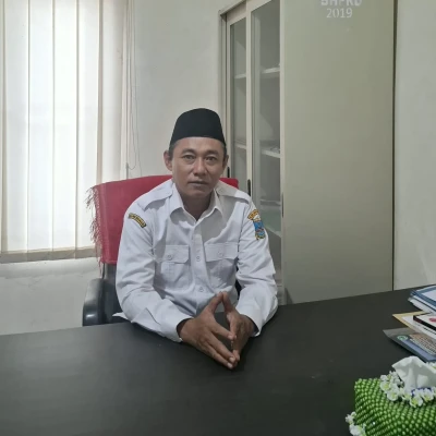 Dituding Salah Sasaran, Kades Cisait Jelaskan Pengajuan Beasiswa 1 Desa 1 Sarjana