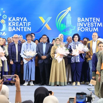 Desainer Muda Banten Unjuk Karya, Tenun Baduy Jadi Sorotan di Karya Kreatif Banten
