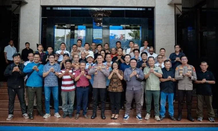 Terbuka terhadap Kritik, Kapolda Metro Jaya Sediakan Saluran Pengaduan WhatsApp