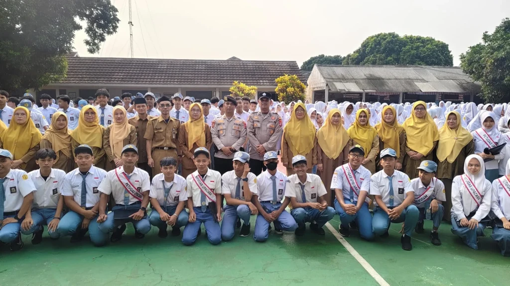 Kapolsek Labuan Tanamkan Nilai Pancasila kepada 900 Pelajar SMKN 3 Pandeglang