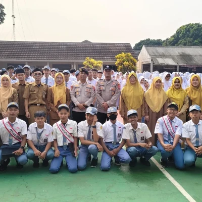 Kapolsek Labuan Tanamkan Nilai Pancasila kepada 900 Pelajar SMKN 3 Pandeglang