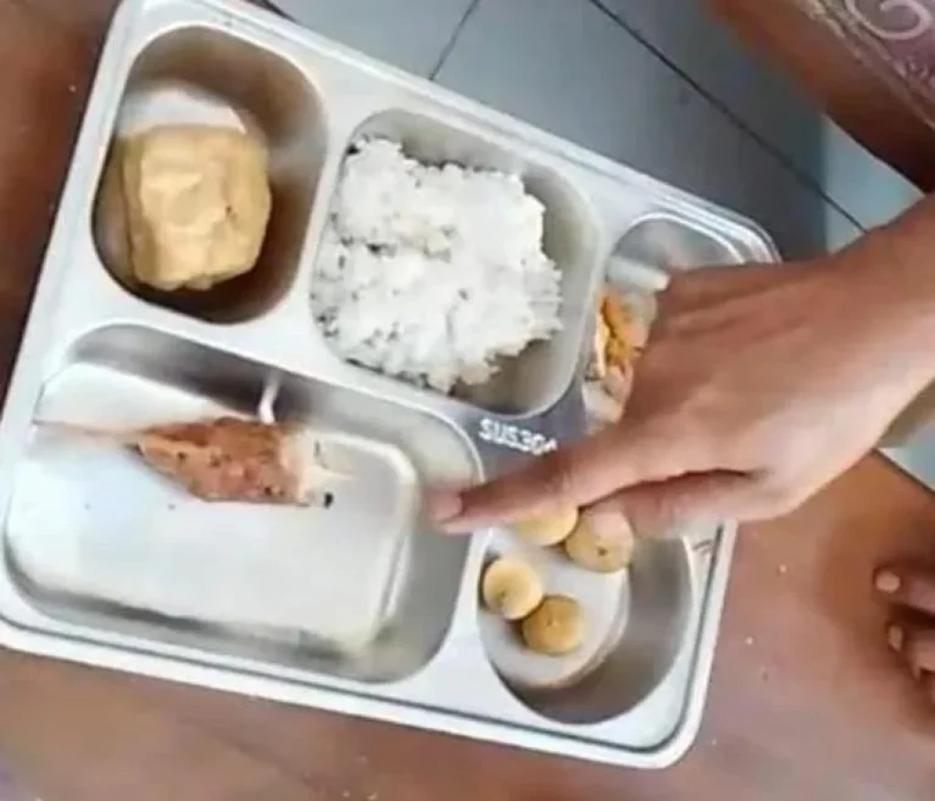 Dugaan Sempol MBG Berbau dan Dihinggapi Lalat, Pemkab Pandeglang Turunkan Tim