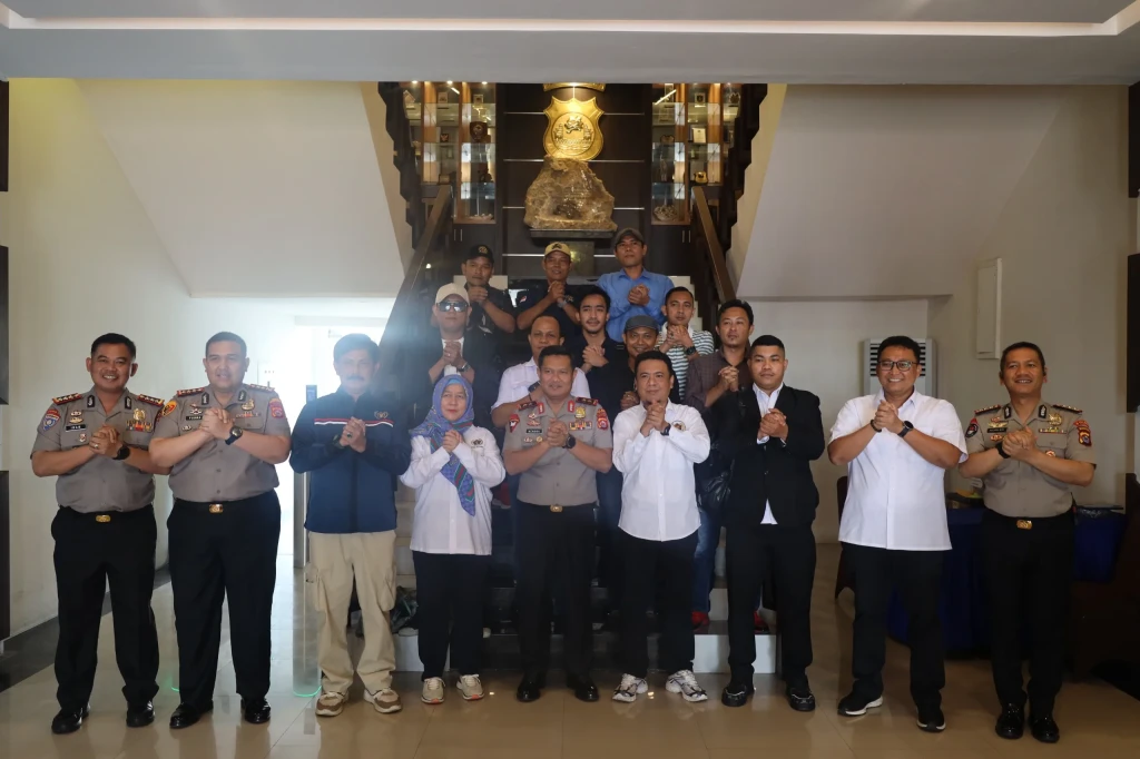 Hari Pertama Bertugas, Kapolda Banten Minta Maaf atas Insiden Kekerasan terhadap Wartawan
