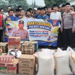 Polsek Cikande Berbagi Sembako untuk Santri dan Anak Panti Al-Mu�