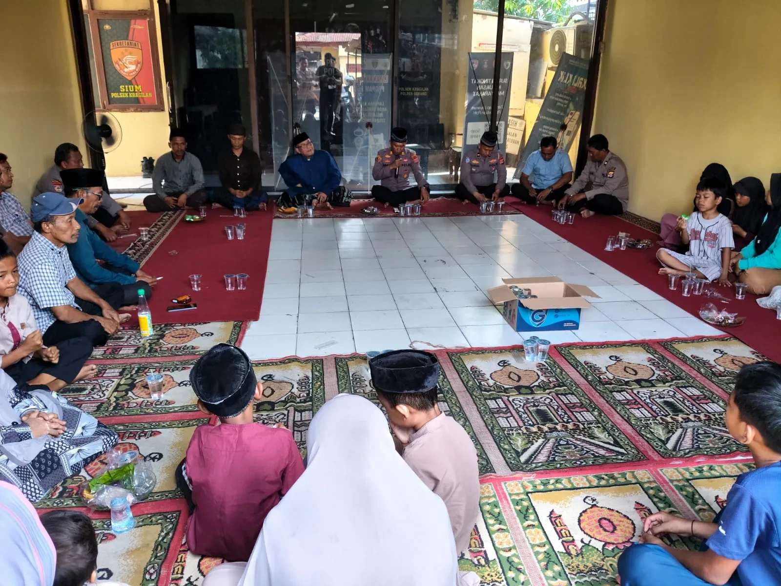 Sentuhan Humanis Polsek Kragilan, 25 Anak Yatim Terima Santunan dan Sembako